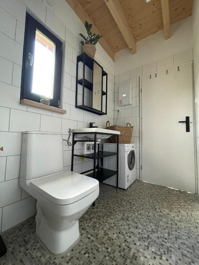 Domek Pod Stromcem Czernica  Esterno foto